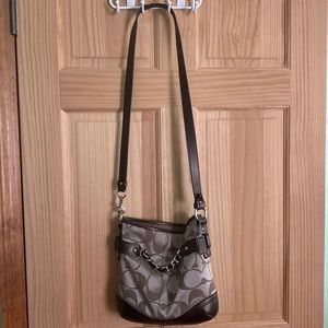 Coach Signature Crossbody Shoulder Bag Chain Purse Handbag